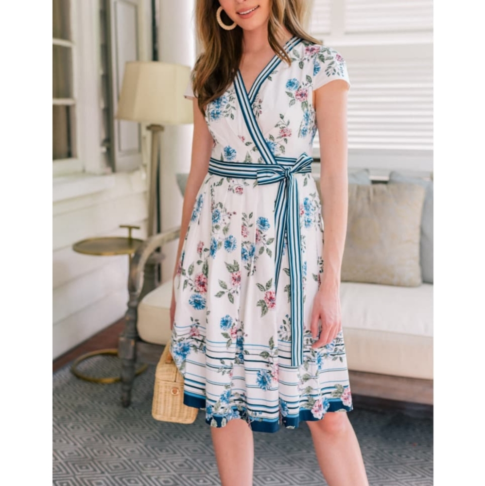 NWT Gal Meets Glam Teresa Floral & Stripe Wrap Dress Size 6